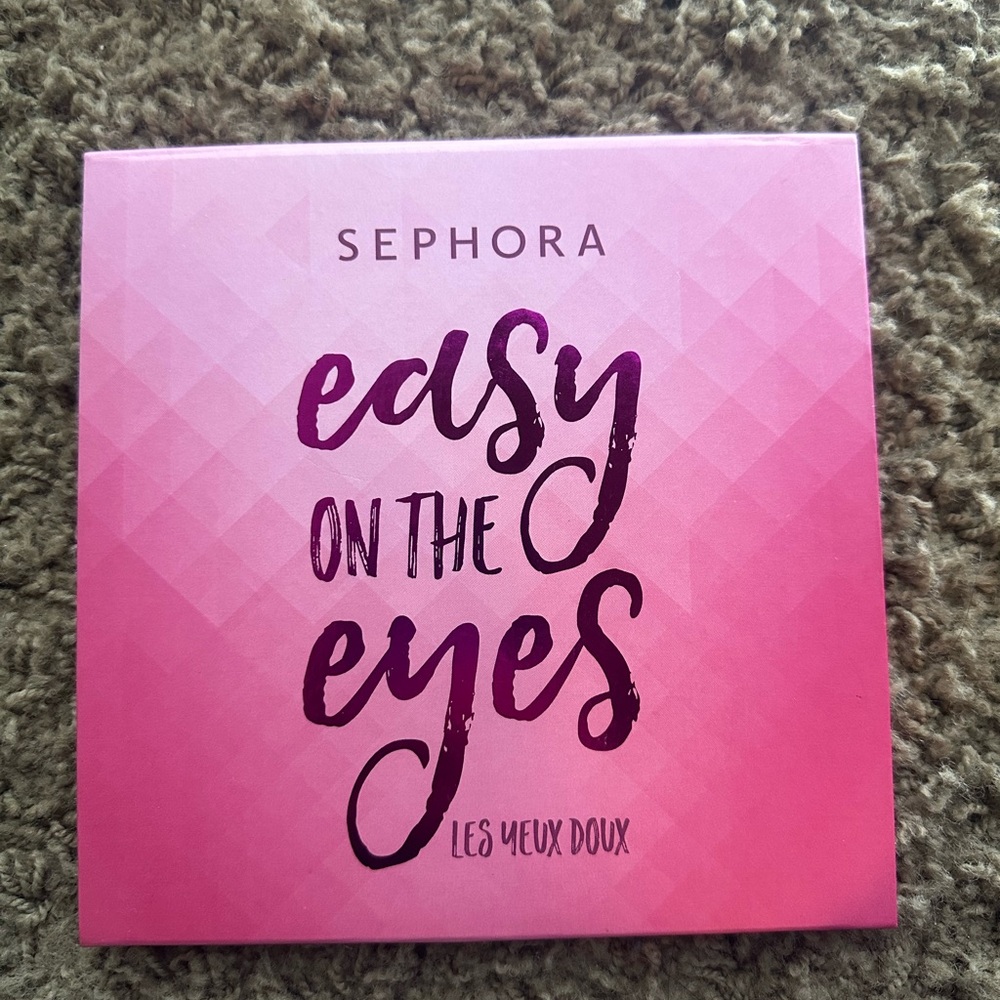 Sephora Easy on the Eyes Pink Palette